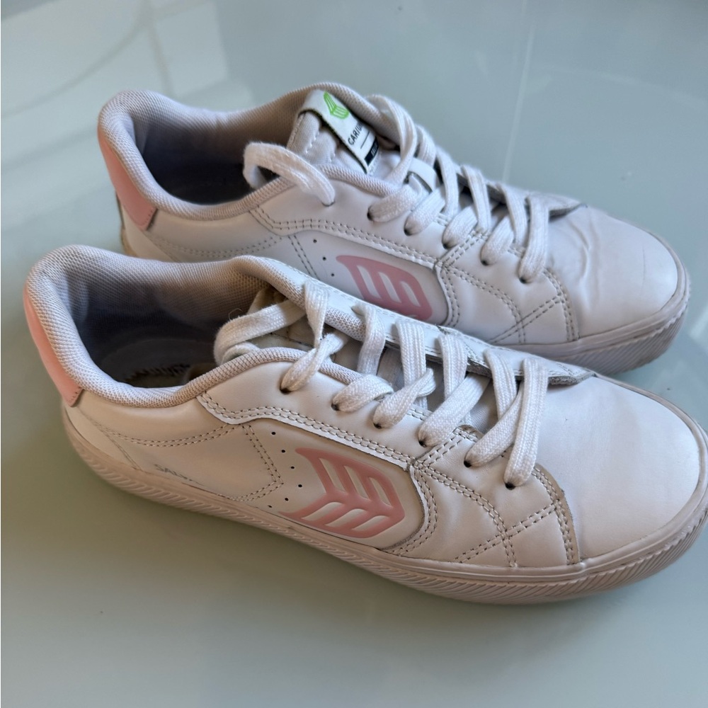 Cariuma White and Pink Athletic Shoes